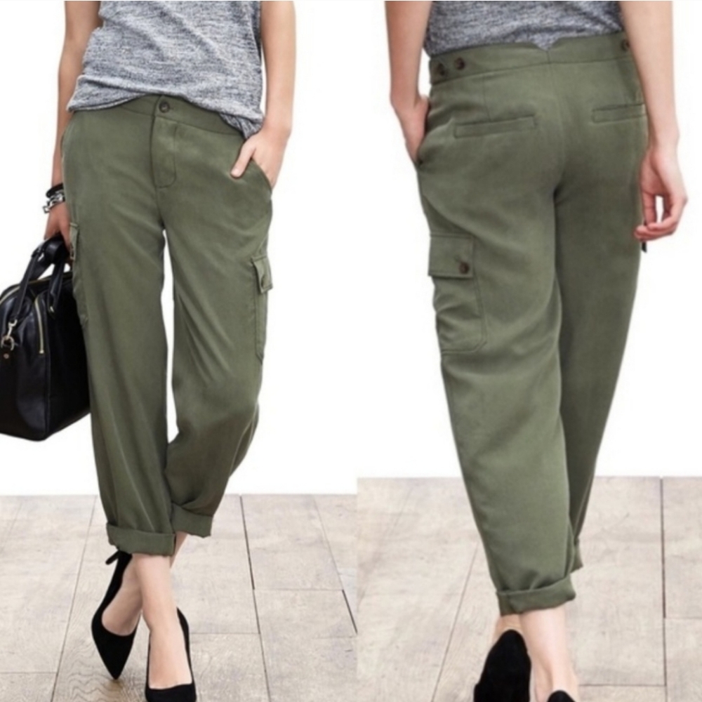 Banana Republic Lyocell Cargo Olive Green Crop Pant Size 8 Petite